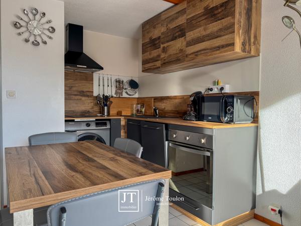 Maison
                                                                                                                                                                                                                                                                                                                        3 pièce(s)                                                                                                                                                                                                          2 chambre(s)                                                                                                                                                                                                          34  m²