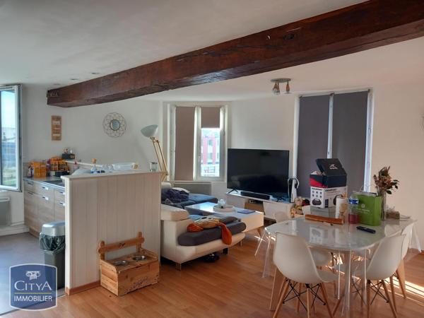 Appartement à louer 2 pièces 59.9m²