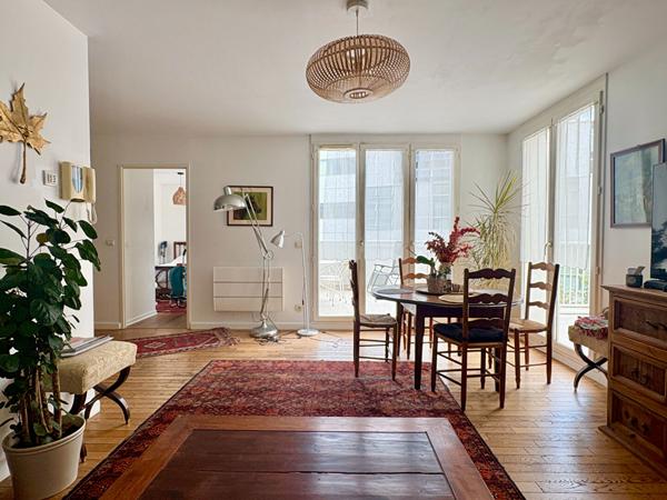 Duplex de 88m² terrasse et parking - Jardin Botanique , Bordeaux
