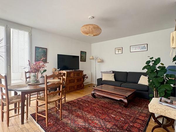 Duplex de 88m² terrasse et parking - Jardin Botanique , Bordeaux