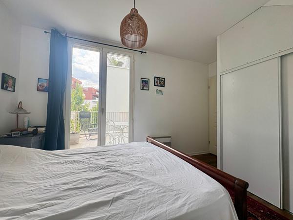 Duplex de 88m² terrasse et parking - Jardin Botanique , Bordeaux