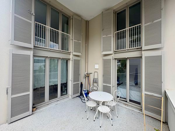 Duplex de 88m² terrasse et parking - Jardin Botanique , Bordeaux