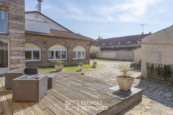 Maison d’architecte avec piscine intérieure et fort potentiel à Amiens Sud