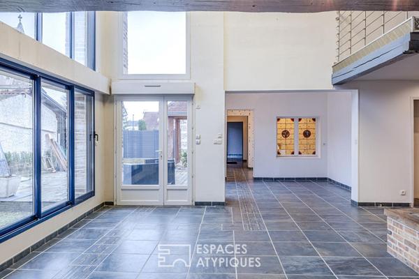 Maison d’architecte avec piscine intérieure et fort potentiel à Amiens Sud