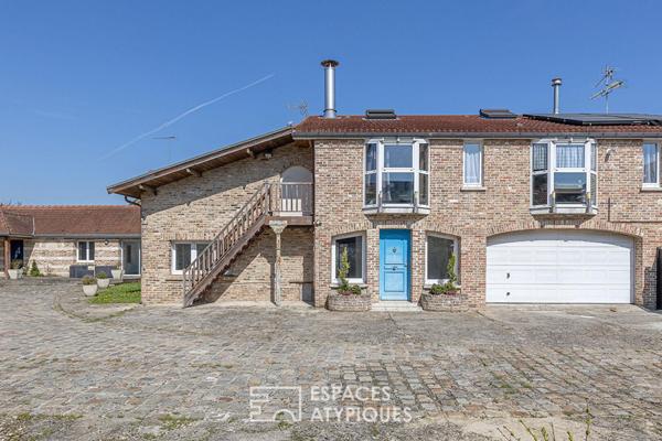 Maison d’architecte avec piscine intérieure et fort potentiel à Amiens Sud