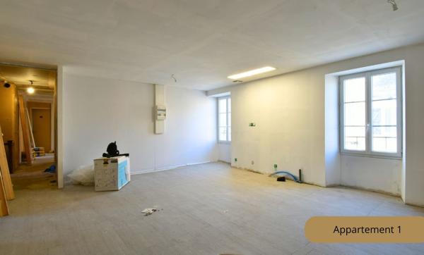 ENSEMBLE IMMOBILIER A FORT POTENTIEL AU PIED DE LA CELEBRE CITE DE CORDES-SUR-CIEL Cordes sur ciel