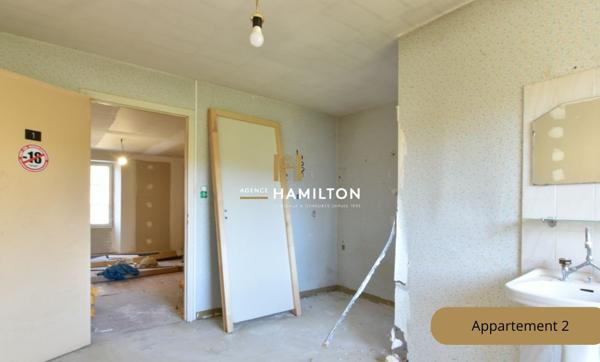 ENSEMBLE IMMOBILIER A FORT POTENTIEL AU PIED DE LA CELEBRE CITE DE CORDES-SUR-CIEL Cordes sur ciel