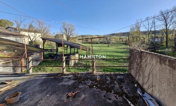 ENSEMBLE IMMOBILIER A FORT POTENTIEL AU PIED DE LA CELEBRE CITE DE CORDES-SUR-CIEL Cordes sur ciel