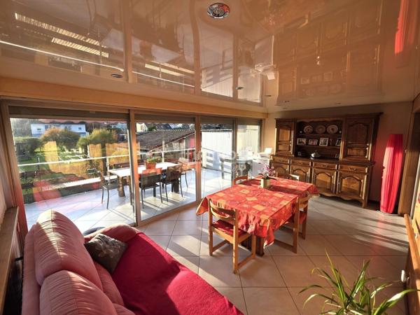 Charmante maison des mines avec véranda et vue jardin