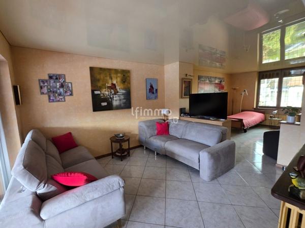 Charmante maison des mines avec véranda et vue jardin