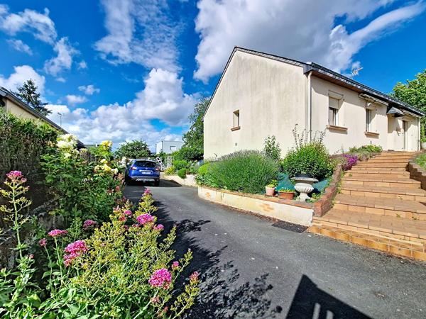 Maison Saint Barthelemy D Anjou 8 pièce(s)