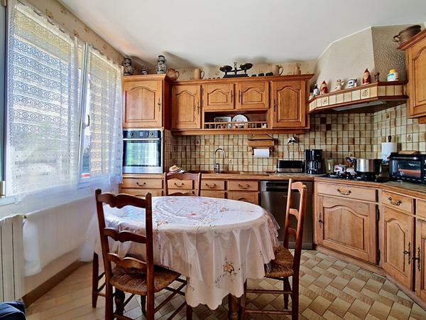 Maison Saint Barthelemy D Anjou 8 pièce(s)