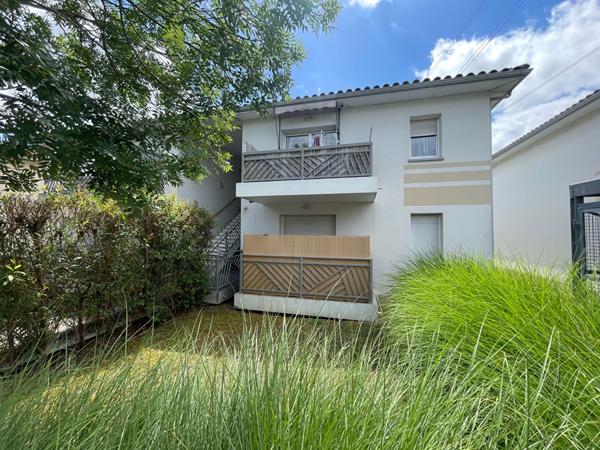 33270 BOULIAC- Appartement 2 pièce(s) en rez de chaussée à vendre