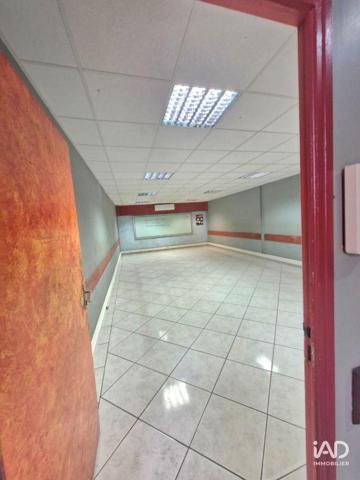 Location bureaux 351 m² Baie-Mahault