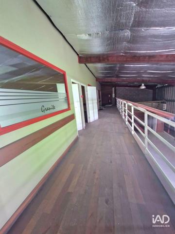 Location bureaux 351 m² Baie-Mahault