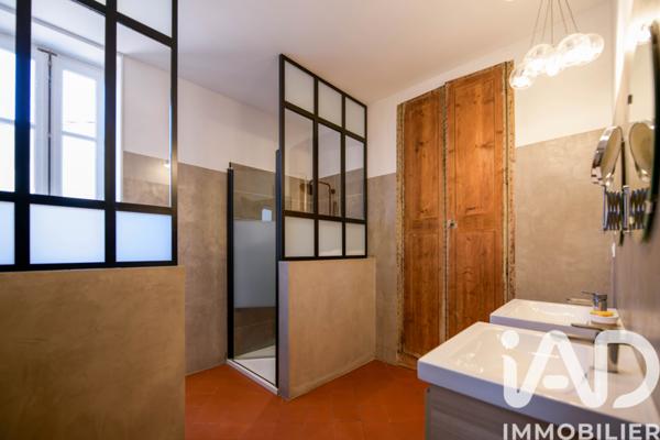 Maison à vendre 5 pièces 127 m² Nîmes