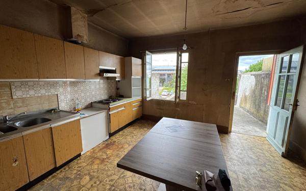 Maison à vendre    4 pièces •  Genilac