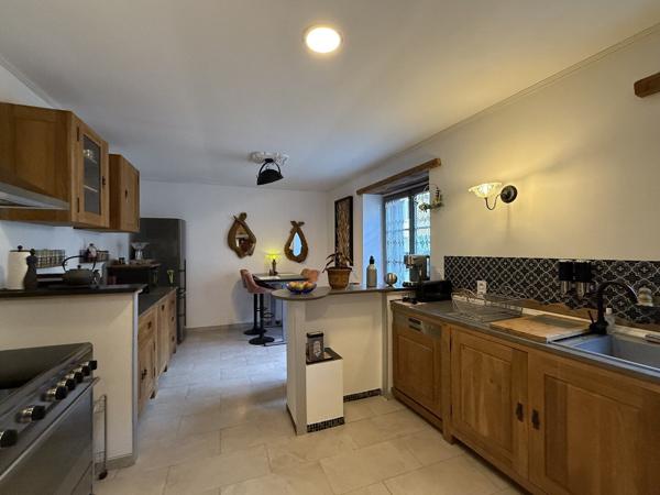 MAISON DE VILLAGE Bourdeilles