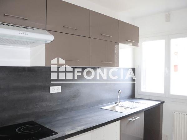Location Appartement 4 pièces 72.63 m² - 1-17 D'ESTI.D'ORVES Echirolles 38130