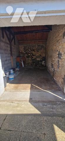 TYPIQUE MAISON DE VILLAGE LONGEVILLE SUR MER