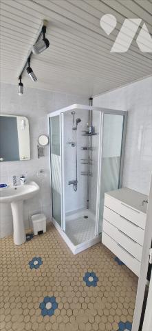 TYPIQUE MAISON DE VILLAGE LONGEVILLE SUR MER