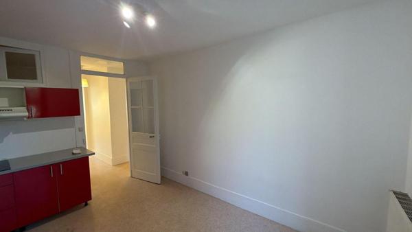 OULLINS - 44 boulevard Emile Zola 69600 OULLINS A ...