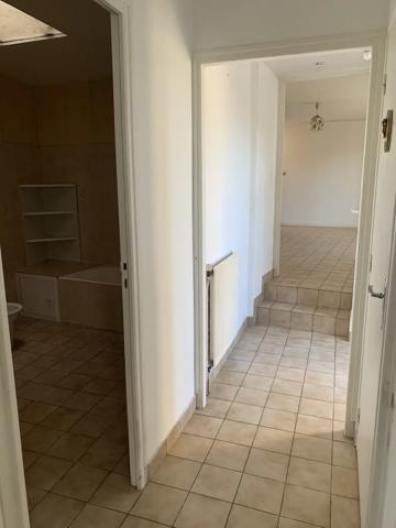 Maison de bourg 75 M2 avec garage et jardin