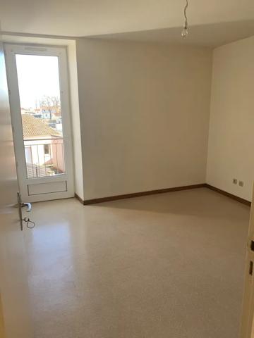 Maison de bourg 75 M2 avec garage et jardin