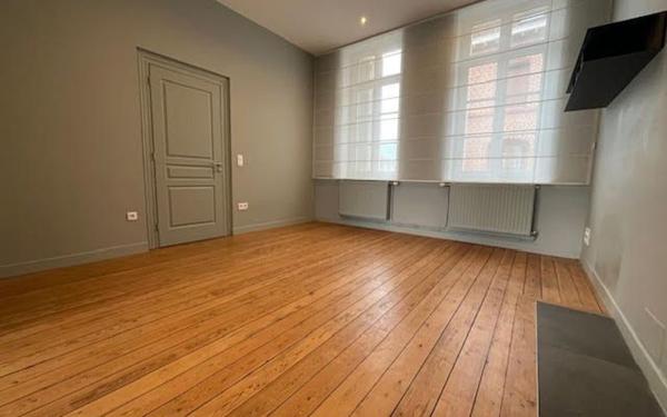 Maison à vendre    7 pièces • 233 m2 Denain