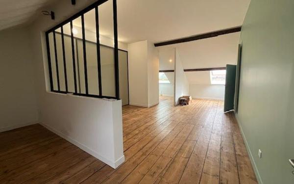 Maison à vendre    7 pièces • 233 m2 Denain