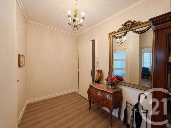 Appartement F4 à vendre  4 pièces - 94 m 2   ANNECY  - 74