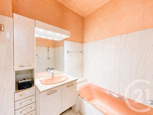 Appartement F4 à vendre  4 pièces - 94 m 2   ANNECY  - 74
