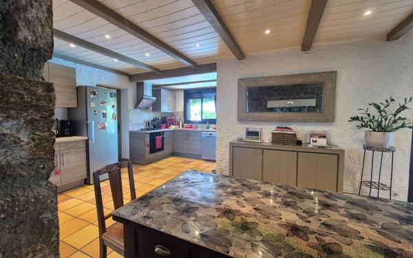 Maison à vendre    7 pièces •  Baraqueville