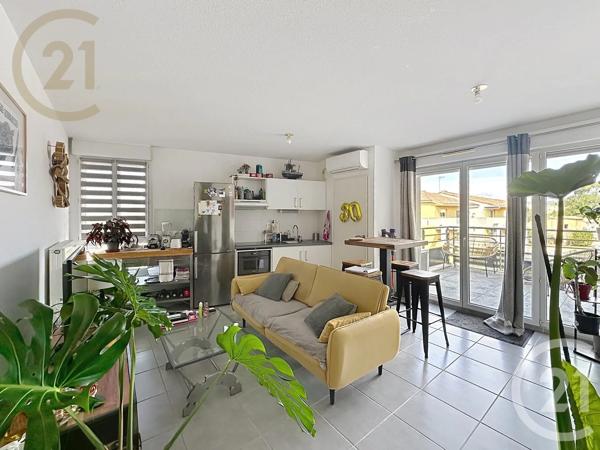 Appartement F2 à vendre  2 pièces - 40 m 2   SETE  - 34