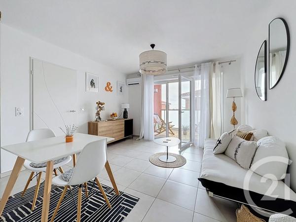 Appartement F2 à vendre  2 pièces - 40 m 2   SETE  - 34