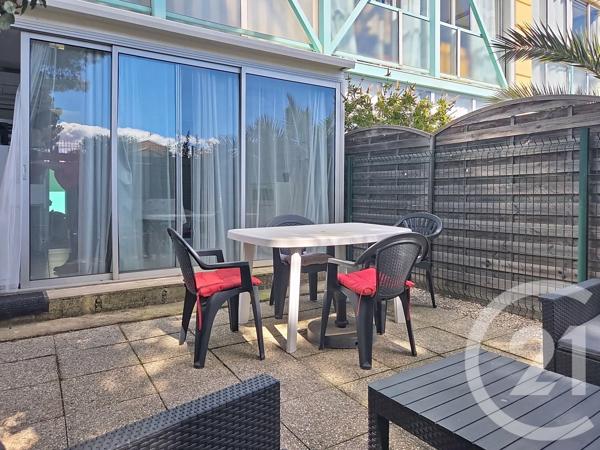 Appartement F2 à vendre  2 pièces - 40 m 2   SETE  - 34