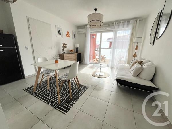 Appartement F2 à vendre  2 pièces - 40 m 2   SETE  - 34
