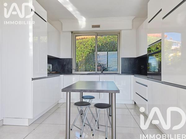 Maison à vendre 6 pièces 199 m² Roquebrune-sur-Argens