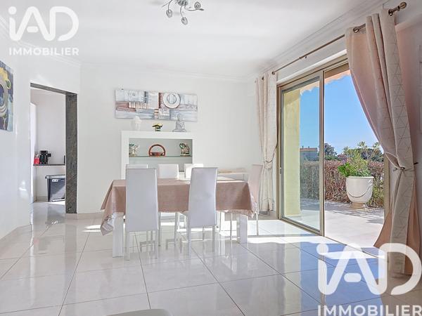 Maison à vendre 6 pièces 199 m² Roquebrune-sur-Argens