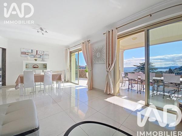 Maison à vendre 6 pièces 199 m² Roquebrune-sur-Argens