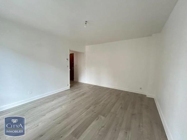 Appartement à louer 2 pièces 40.76m² Vichy (03200)