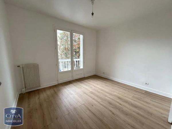 Appartement à louer 2 pièces 40.76m² Vichy (03200)