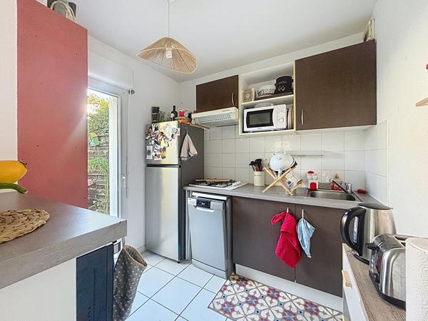Appartement à louer La Roche Sur Yon : 3 pièces, 54m² avec 2 chambre(s) à 690€ - AJP Immobilier La Roche-sur-Yon
