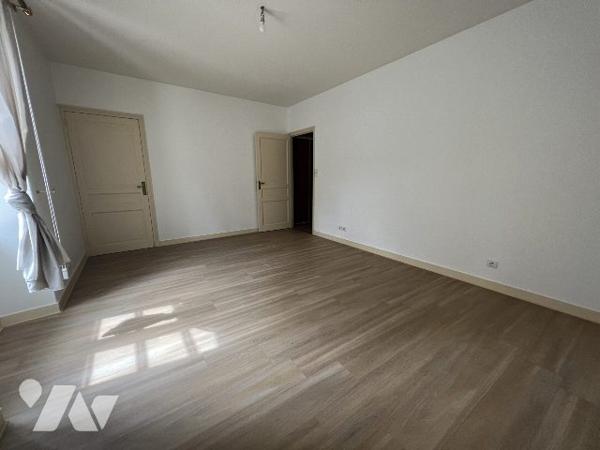 MAISON D'HABITATION A VENDRE