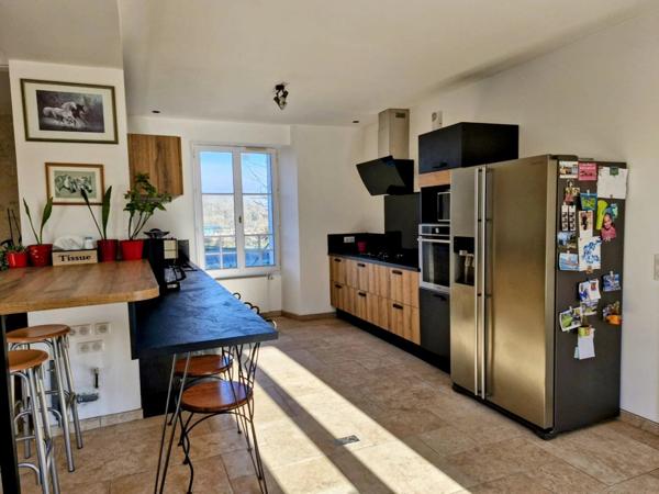 Vente Maison 15 pièces 310 m2 à Montmorillon