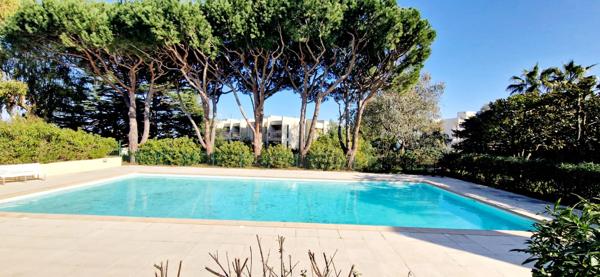 Studio Meublé de 23m² à Antibes - Bail SAISONNIER à Partir de Septembre 2025 jusqu'à Mai 2026