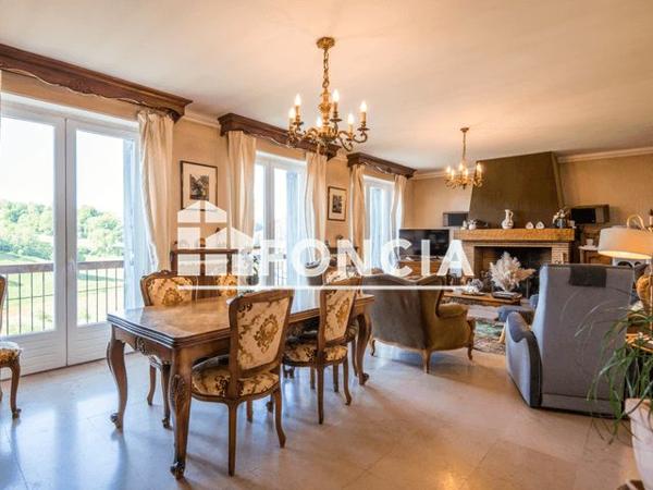 À vendre Maison 6 pièces 230 m² - Rodez 12000