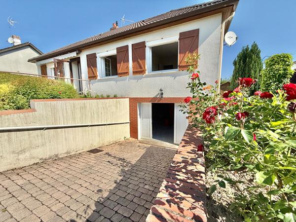 Maison avec sous-sol , situé à Saint Jean De Braye, 6 pièces, surface au sol 130m².