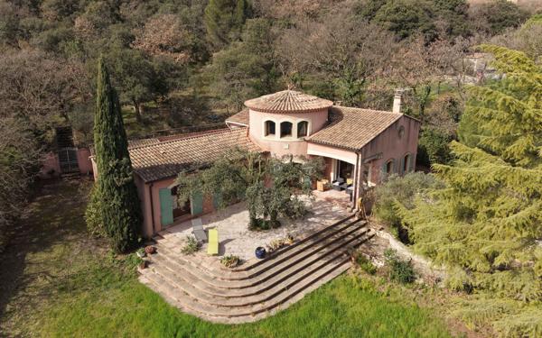 Maison à vendre    6 pièces •  Caumont-sur-Durance