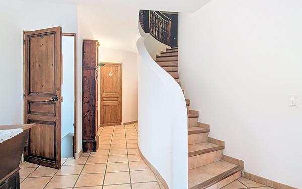 Maison à vendre    6 pièces •  Caumont-sur-Durance